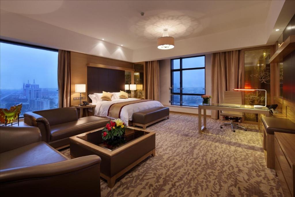 Sovereign Hotel Zhanjiang Ruang foto